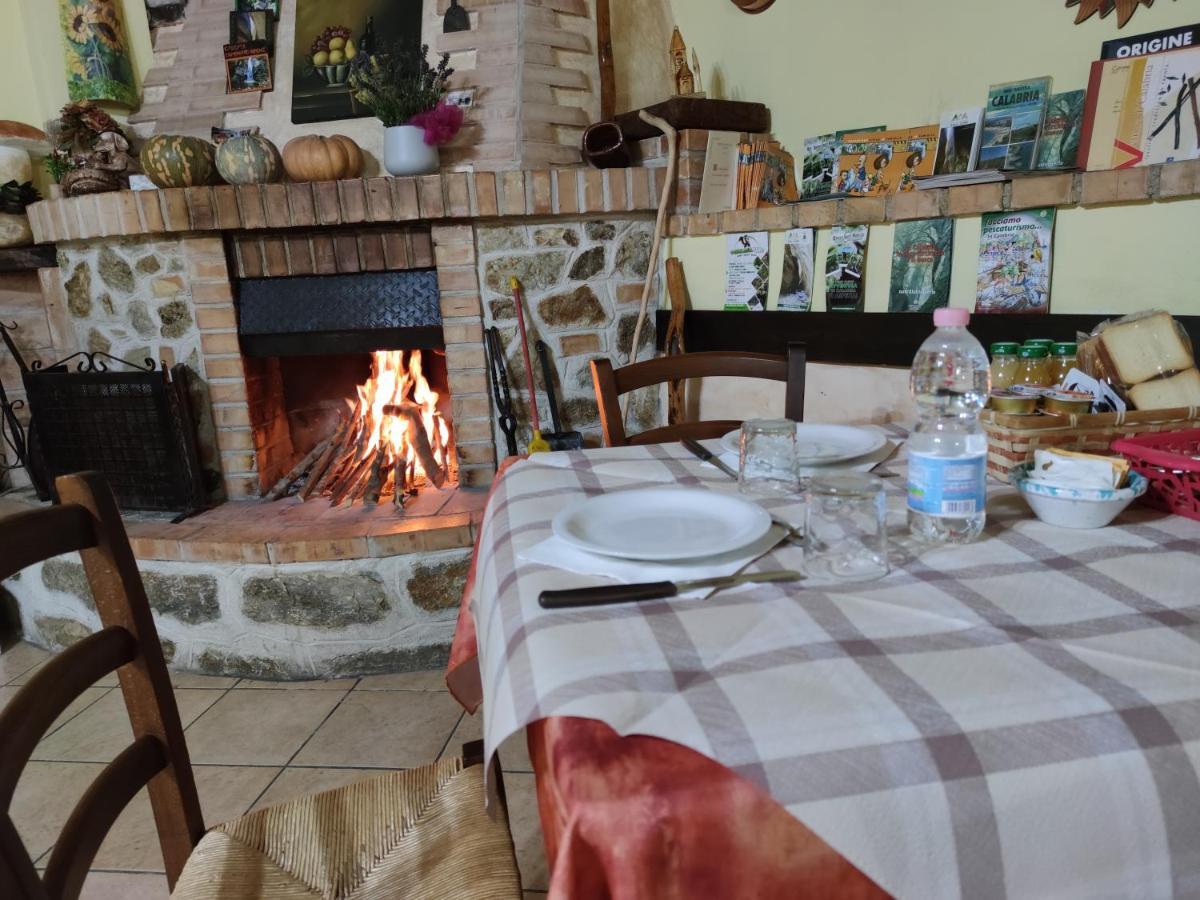 Sersale Agriturismo Carrozzino מראה חיצוני תמונה